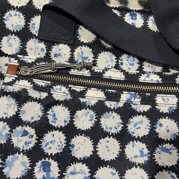 Vera Bradley Tote Bag - Picture 3 of 8